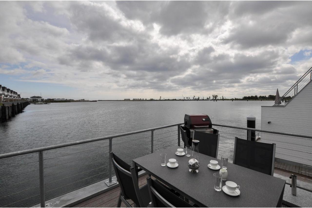 Schwimmendes Haus Hausboot Villa Olpenitz Bagian luar foto